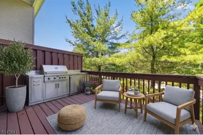 6 Schweinberg Dr, Roseland, NJ 07068 - Photo 11