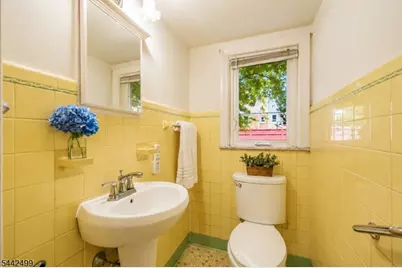 1100 Edgewood Road, Elizabeth, NJ 07208 - Photo 17