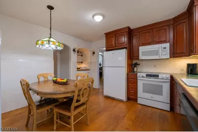 1100 Edgewood Road, Elizabeth, NJ 07208 - Photo 13