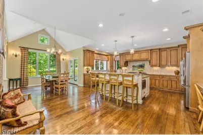 26 Chalfonte Dr, Clinton Township, NJ 08833 - Photo 7