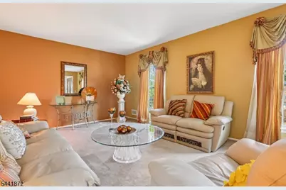 4 Viking Ct, Randolph Township, NJ 07869 - Photo 7