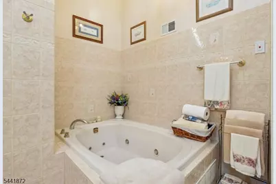 4 Viking Ct, Randolph Township, NJ 07869 - Photo 21