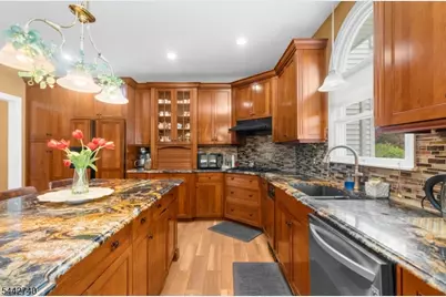 3 Regal Way, Raritan Township, NJ 08822 - Photo 7