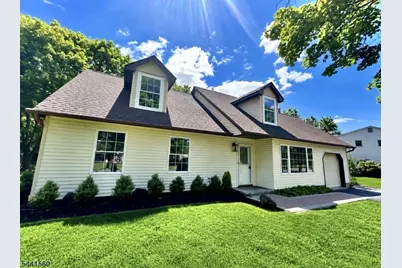 17 Londonderry Dr, Raritan Township, NJ 08822 - Photo 1