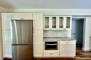 17 Londonderry Dr, Raritan Township, NJ 08822 - Photo 5