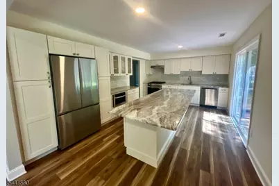 17 Londonderry Dr, Raritan Township, NJ 08822 - Photo 3