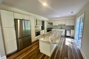 17 Londonderry Dr, Raritan Township, NJ 08822 - Photo 3