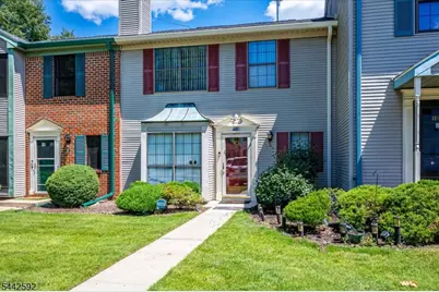 11 Tracy Ct, Franklin Township, NJ 08823 - Photo 1