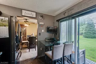 11 Tracy Ct, Franklin Township, NJ 08823 - Photo 11