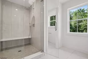 14 Maplewood Dr, Livingston, NJ 07039 - Photo 19