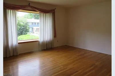 30 Deer Path Dr, Mount Olive, NJ 07836 - Photo 21