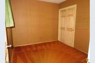 30 Deer Path Dr, Mount Olive, NJ 07836 - Photo 3