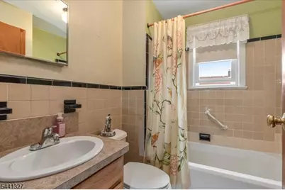23 Myrtle St, Cranford Township, NJ 07016 - Photo 7