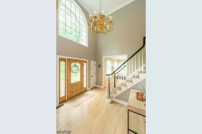 18 Stoneybrook Road, Washington Township, NJ 07853 - Photo 3