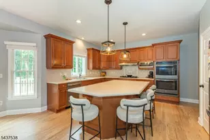 18 Stoneybrook Rd, Washington Township, NJ 07853 - Photo 17