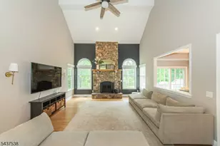18 Stoneybrook Rd, Washington Township, NJ 07853 - Photo 5