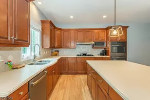 18 Stoneybrook Rd, Washington Township, NJ 07853 - Photo 21