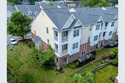 27 Taft Ln, Morristown, NJ 07960 - Photo 9