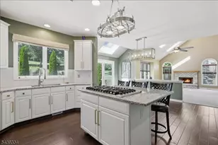 29 Old Schoolhouse Rd, Bethlehem Township, NJ 08802 - Photo 11