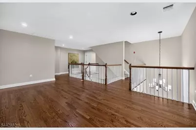 10 Camlet Ct, Roseland, NJ 07068 - Photo 31