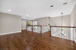 10 Camlet Ct, Roseland, NJ 07068 - Photo 31
