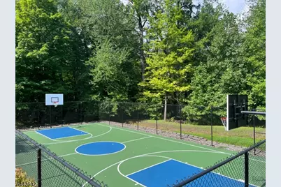 10 Camlet Ct, Roseland, NJ 07068 - Photo 45