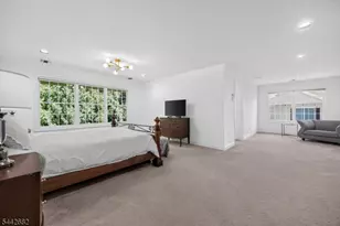 10 Camlet Ct, Roseland, NJ 07068 - Photo 27