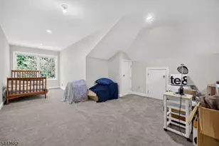 10 Camlet Ct, Roseland, NJ 07068 - Photo 41