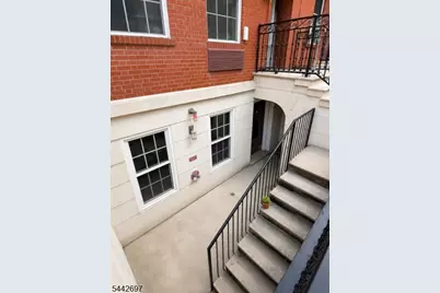 100 Tidewater St #1G, Jersey City, NJ 07302 - Photo 3