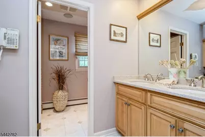 200 Raritan Ln, Readington, NJ 08889 - Photo 31