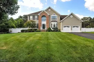9 Angelina Ct, Monroe Township, NJ 08831 - Photo 3