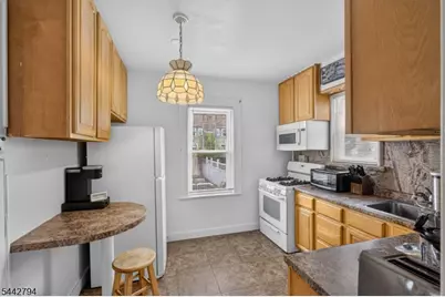 114 Ellington St, East Orange, NJ 07017 - Photo 9