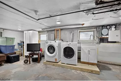 114 Ellington St, East Orange, NJ 07017 - Photo 19