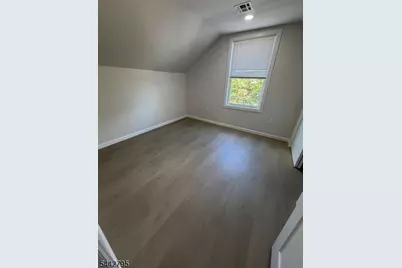 299 W Broadway, Paterson, NJ 07522 - Photo 11