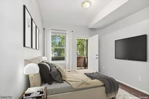 64 James St, Newark, NJ 07102 - Photo 5