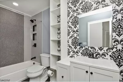 64 James St #1, Newark, NJ 07102 - Photo 7