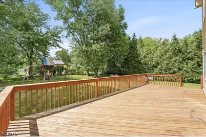 6 Poplar Pl, Fairfield, NJ 07004 - Photo 27