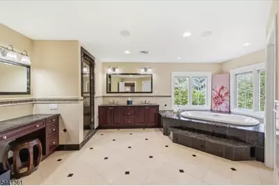 4 Centennial Ct, Totowa, NJ 07512 - Photo 21