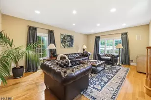 4 Centennial Ct, Totowa, NJ 07512 - Photo 5