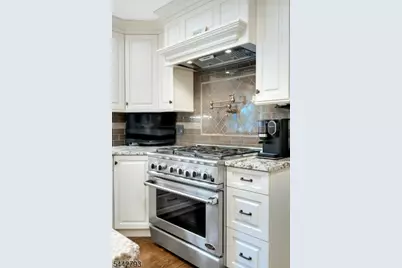 13 Merlin Pl, Montville Township, NJ 07058 - Photo 13