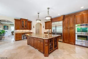 16A Cheri Ln, Fairfield, NJ 07004 - Photo 13
