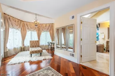 16A Cheri Ln, Fairfield, NJ 07004 - Photo 25