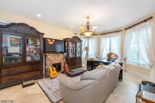 16A Cheri Ln, Fairfield, NJ 07004 - Photo 5