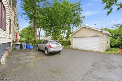 51 Edgar St #1, East Orange, NJ 07018 - Photo 23
