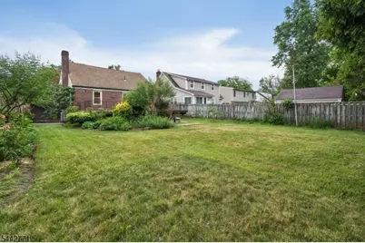 179 Baltusrol Ave, Springfield, NJ 07081 - Photo 21
