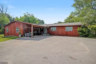 15 Plotts Rd, Hampton Township, NJ 07860 - Photo 1