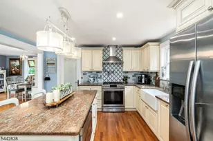 61 Laurel Ave, Franklin Township, NJ 08528 - Photo 9