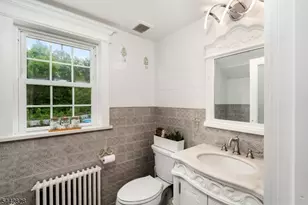 61 Laurel Ave, Franklin Township, NJ 08528 - Photo 33