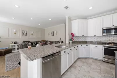1 Rock Ledge, Oakland, NJ 07436 - Photo 9