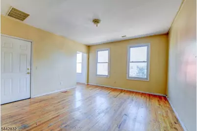 98-100 Lafayette St, Paterson, NJ 07501 - Photo 9